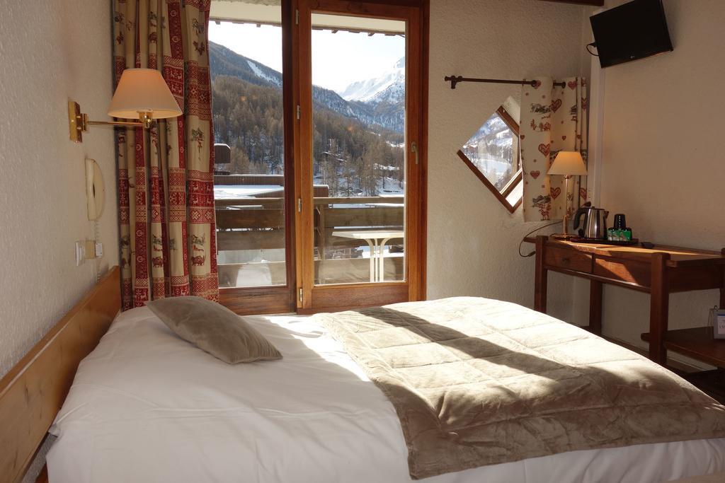 Hotel L'Escale Blanche Les Orres Bilik gambar